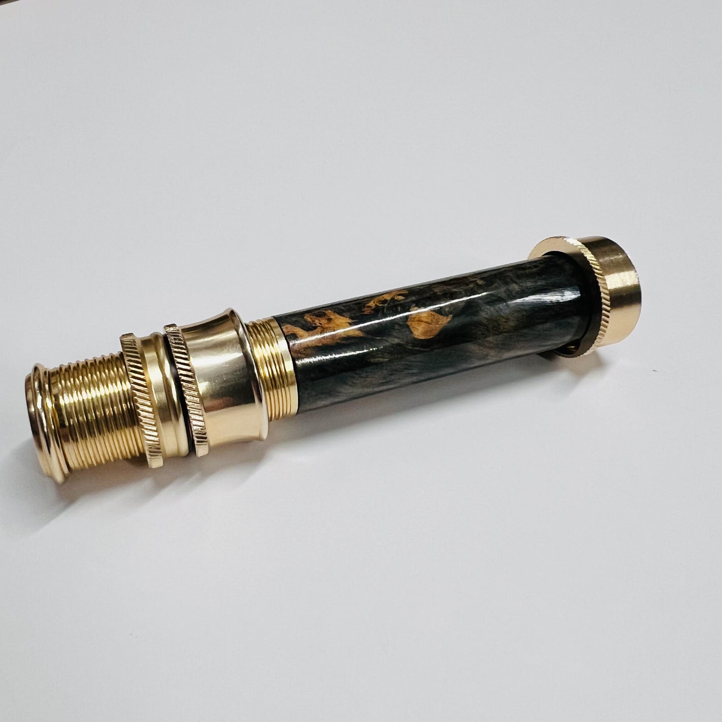 Avante Studio Parts Custom Fliegenruten Uplock Rollenhalter gold inkl. Insert