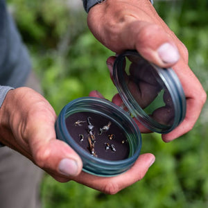 Fishpond Tacky Shallow MagPad Fly Puck Fliegenbox Fliegendose